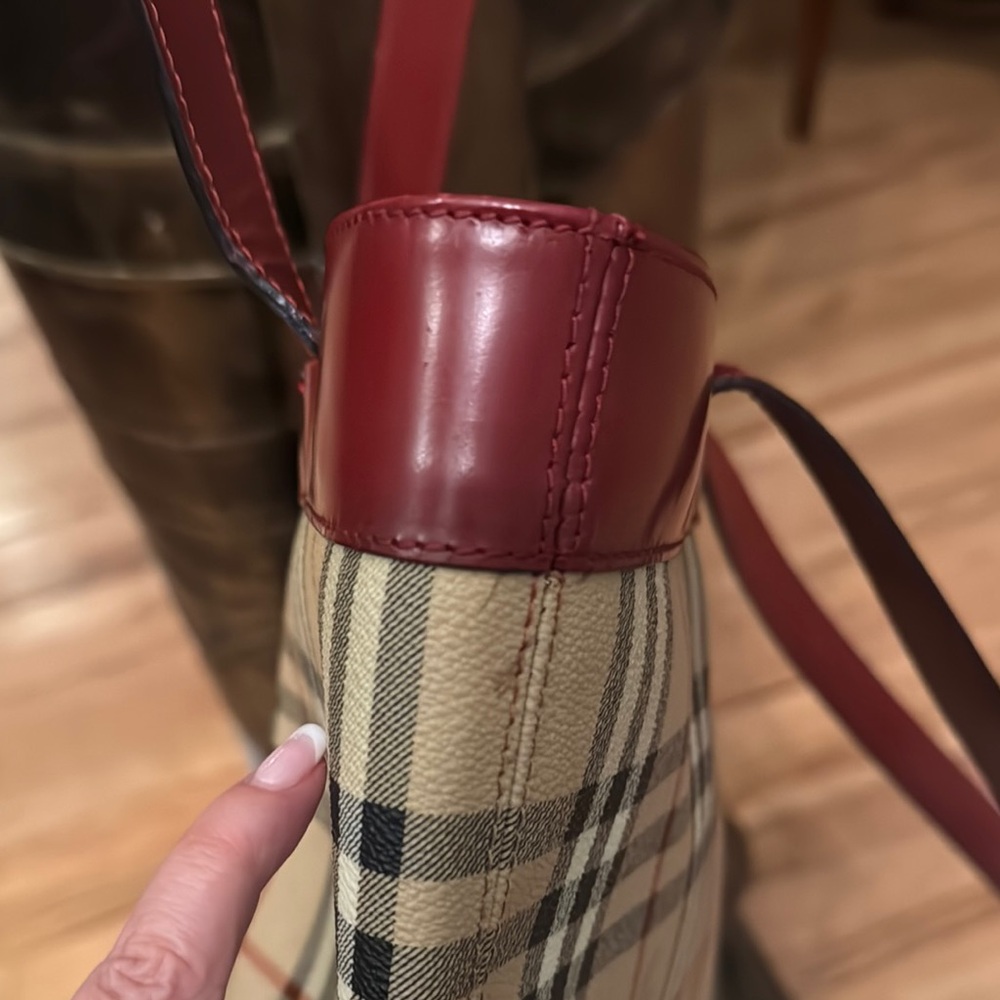 Burberry Haywood EUC Vintage Bucket Monogram Plaid Women's Tote - Picture 3 of 13